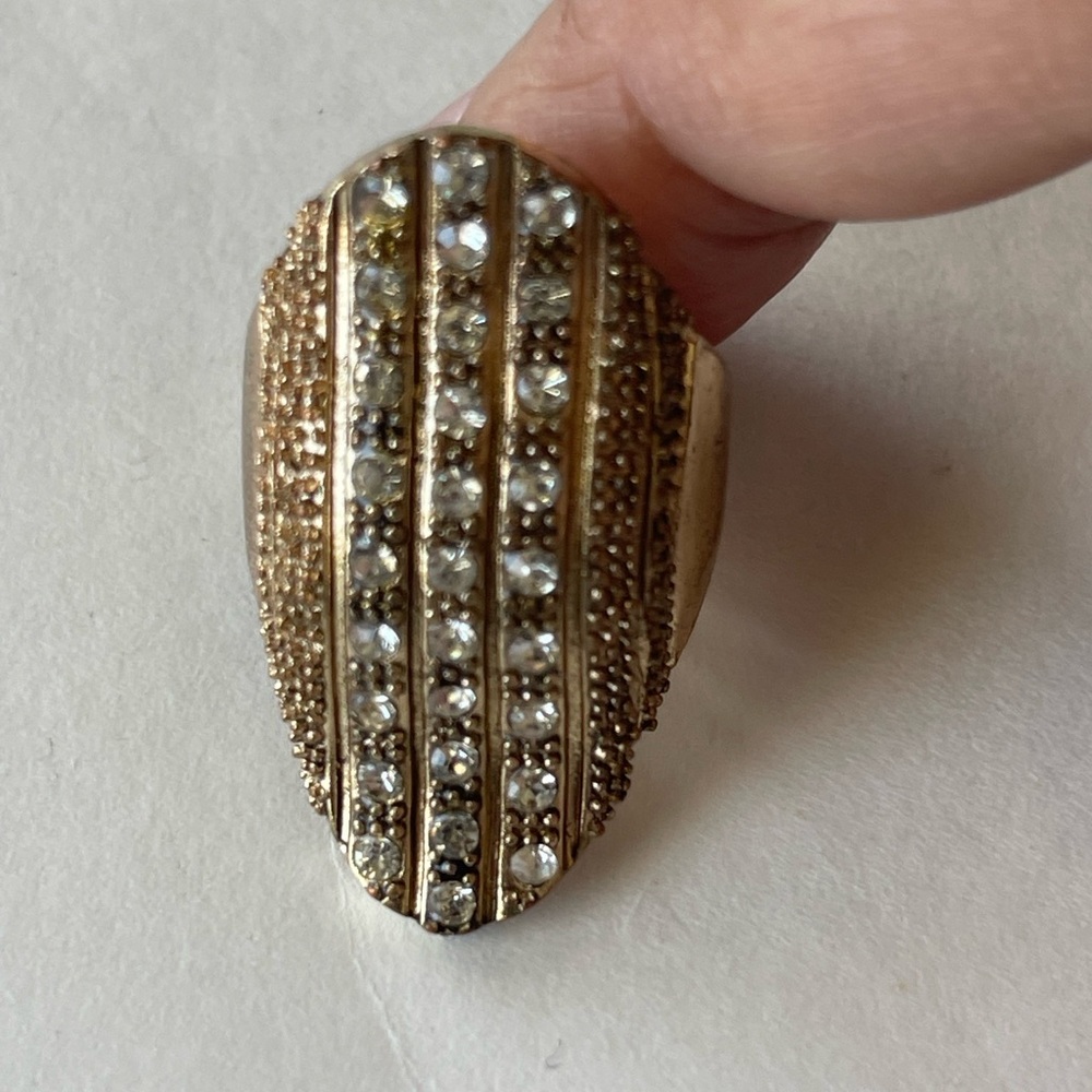 Gold and Crystal Accent Ring with Vintage Design Size 8
